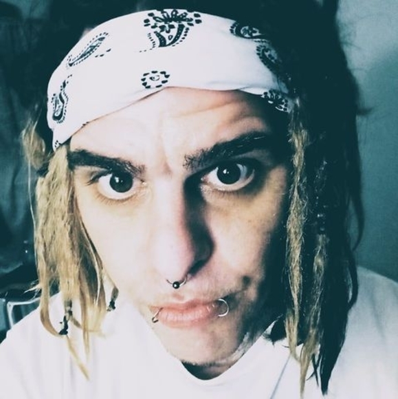 Meet your Posher, Yuk - Picture 1 of 1